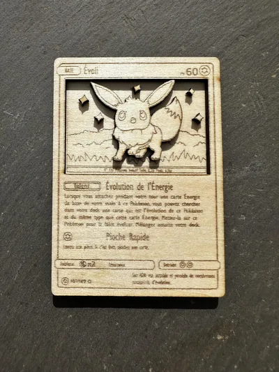 Carte Pokémon Évoli en bois 3D – photo 4