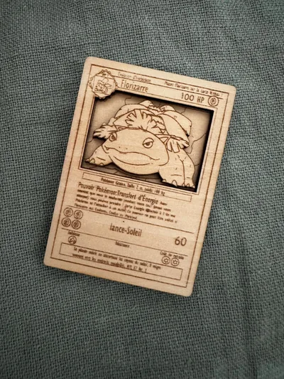 Carte Pokémon Florizarre en bois 3D – photo 3
